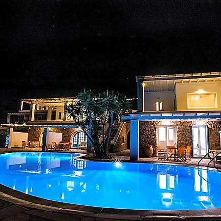 Hotel Adikri & 4*